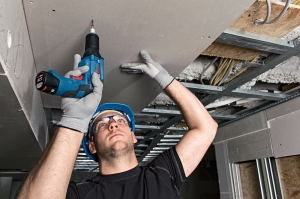 Аккум. шуруповерт BOSCH GTB 12V-11 в кор. (12.0 В, БЕЗ АККУМУЛЯТОРА, 1 скор., 11 Нм, шурупы до 4 мм)